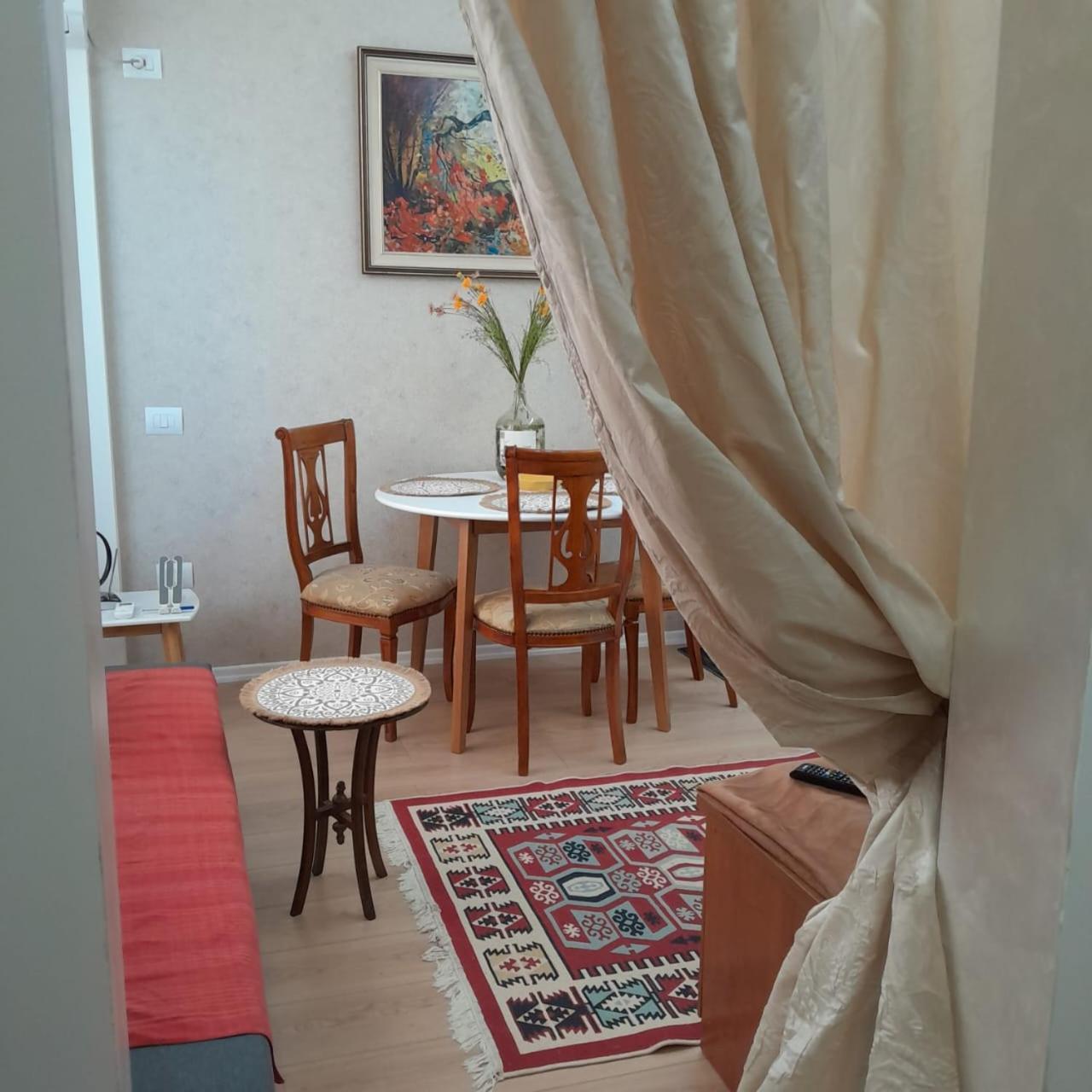 Bani'S Cozy Lovely Apt Tiranë Eksteriør bilde